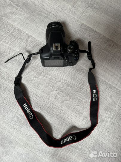 Фотоаппарат Canon 2000d