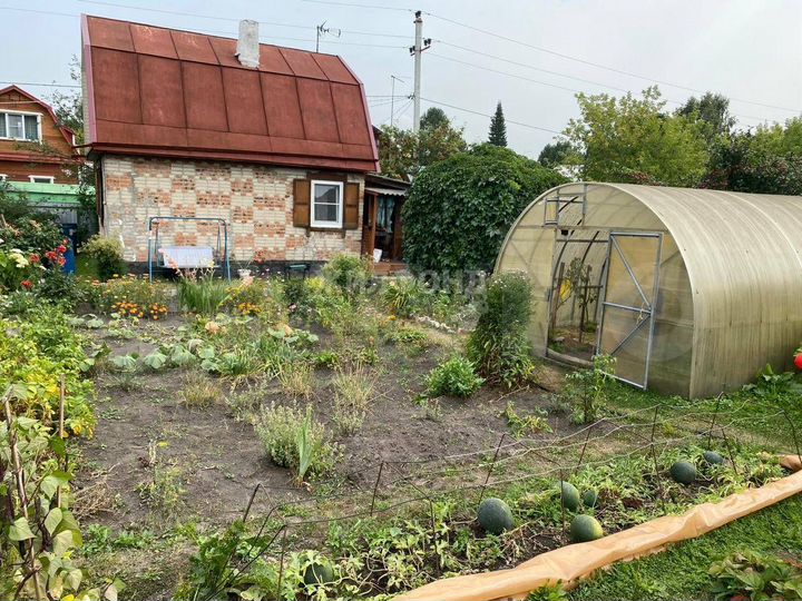 Дача 61,6 м² на участке 6 сот.