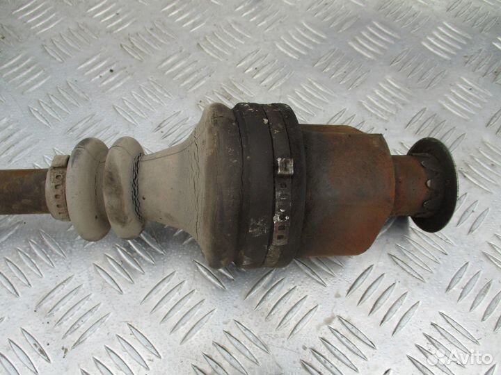 Привод передний правый Renault Logan 1 1.6 2008г