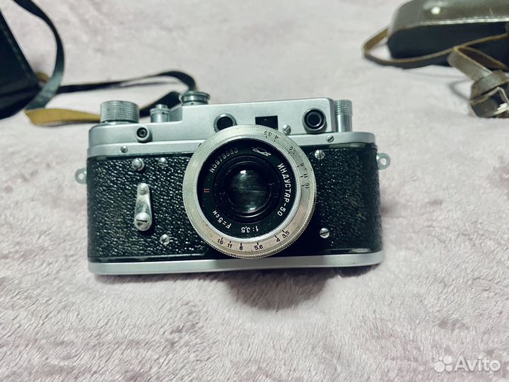 Плёночный фотоаппарат «Зоркий-2С» со вспышкой