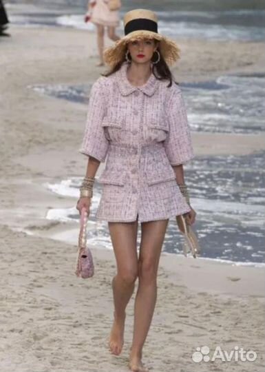 Платье твид Chanel 38