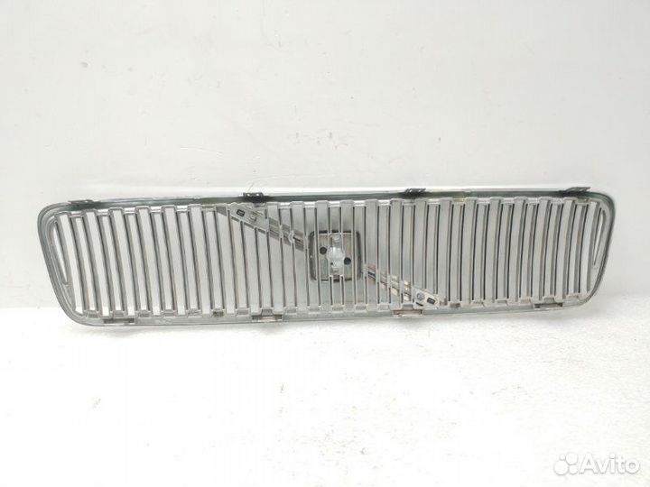 Решетка радиатора передняя Volvo S40 2006