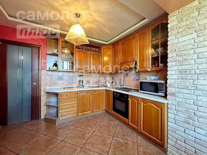 3-к. квартира, 91,5 м², 4/5 эт.