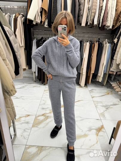 Трикотажный костюм loro piana