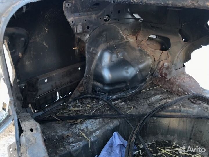 Задняя часть кузова задняя Nissan Almera N16 QG15