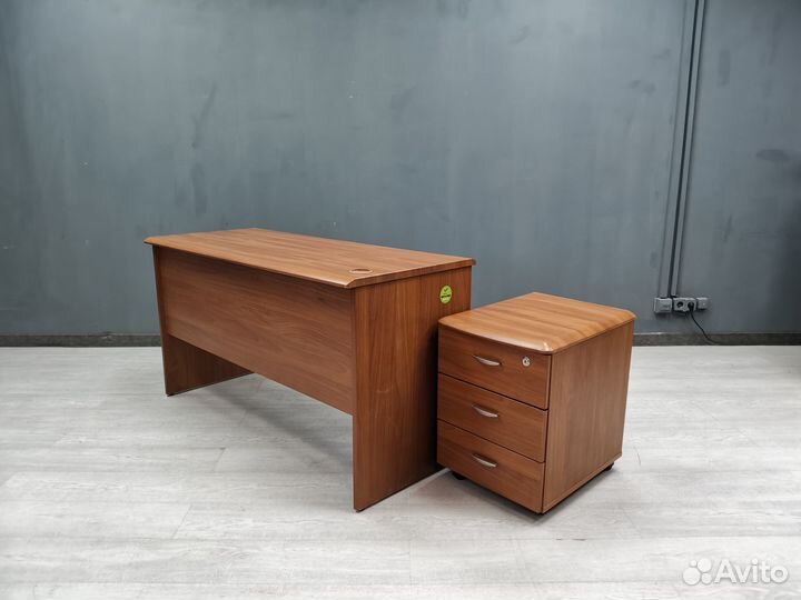 Стол прямой