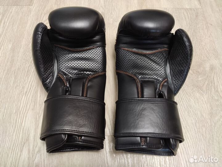 Боксерские перчатки Domyos Fkt780