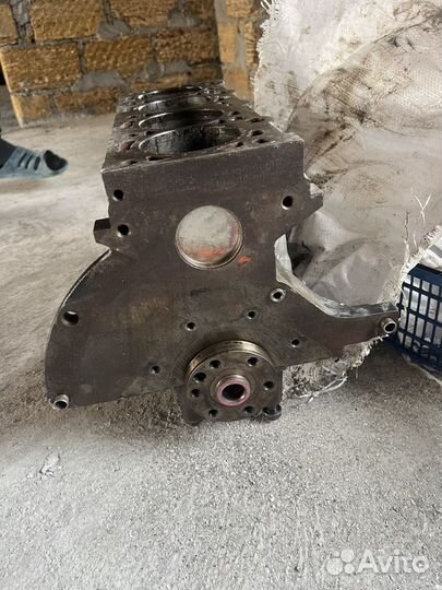 Блок,коленвал,поршни