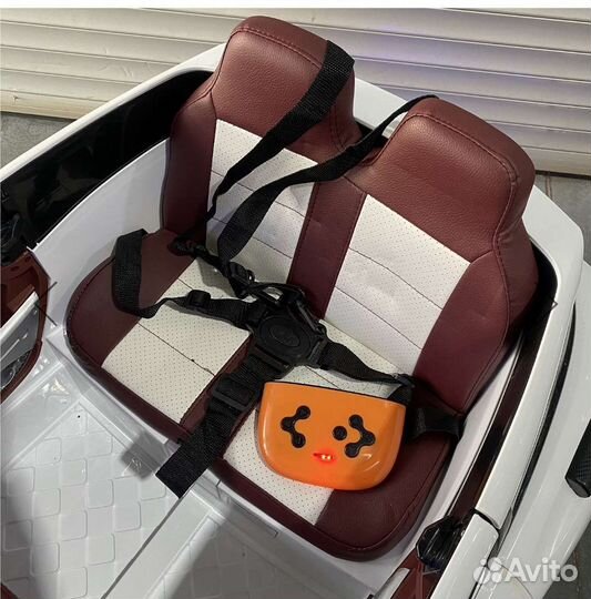 Детский электромобиль новый