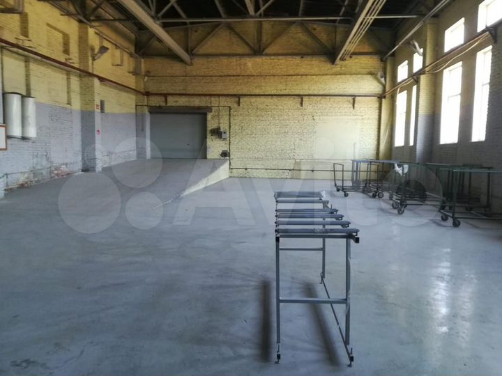 Склад, 948 м²