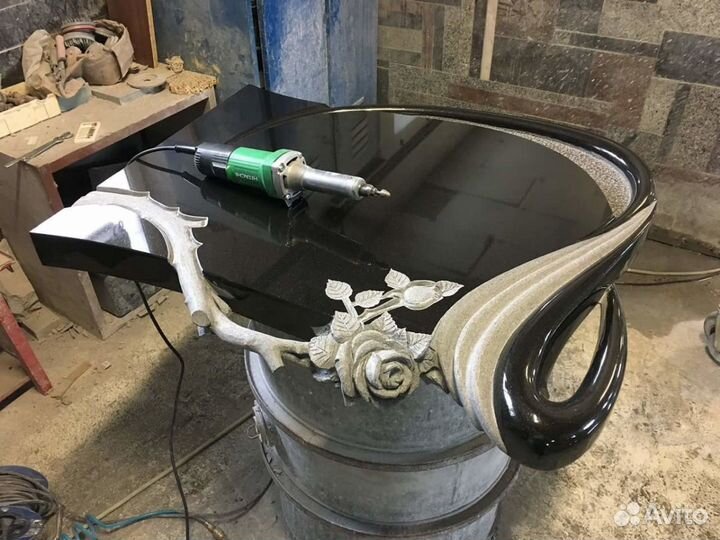 Гранитные памятники