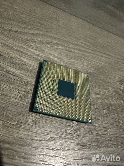 Процессор AMD Ryzen 3 1200
