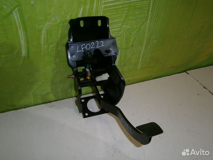 Педаль газа сцепления тормоза Lifan Smily