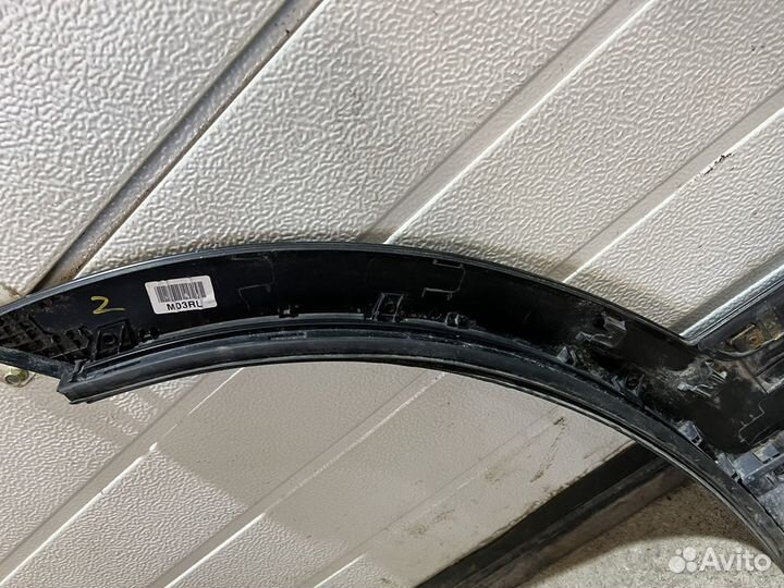 Накладка двери передняя левая Hyundai Santa Fe 4