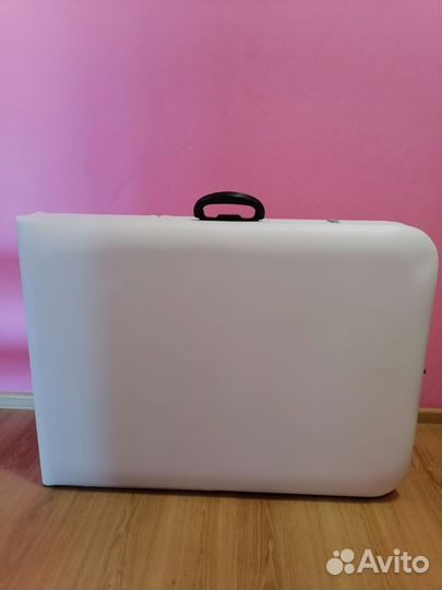 Медицинская кушетка с тубмочкой и креслом