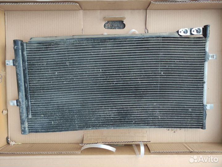 Радиаторы Б/у от Audi Q3 8U