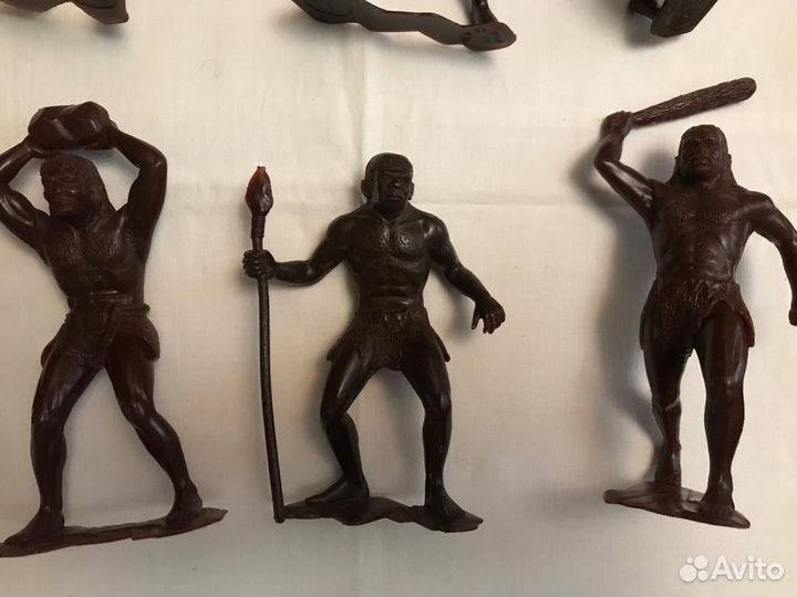 Фигурки древних людей