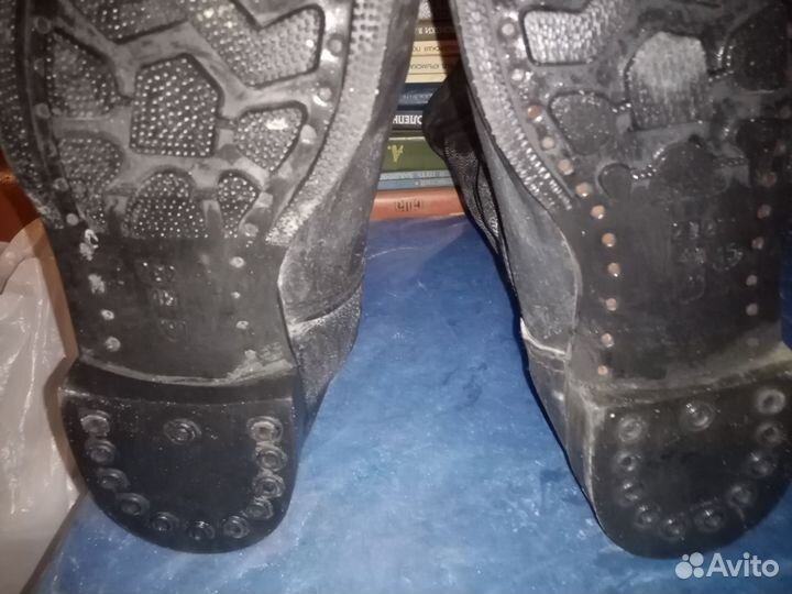 Кирзовые сапоги 45 размера, подбитые гвоздикам