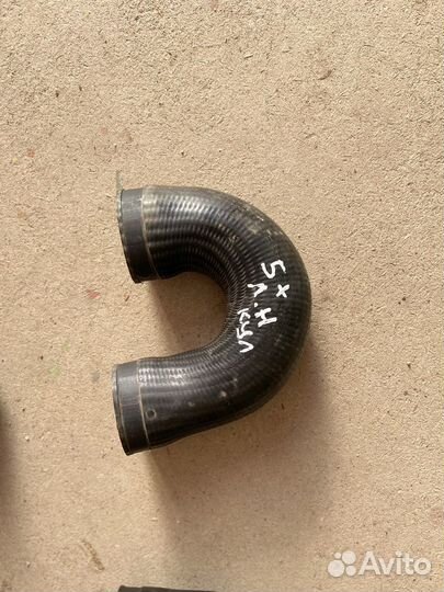 Патрубки интеркулера Volkswagen Passat AKN