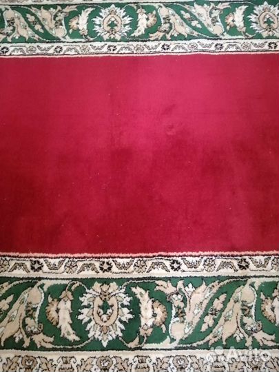 Ковер шерстяной новый