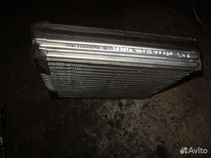 Радиатор кондеционера toyota yaris verso