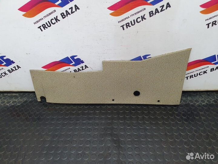 Обшивка салона левая Daf XF106