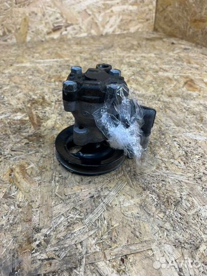 Насос гидроусилителя руля Hyundai Accent 1.5 2008