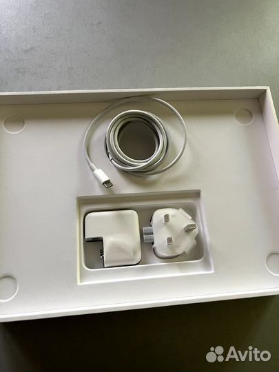 Apple MacBook air 13 2020 m1