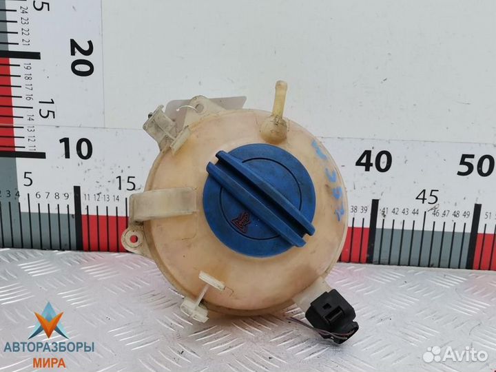 Бачок расширительный Volkswagen Scirocco 3 2011