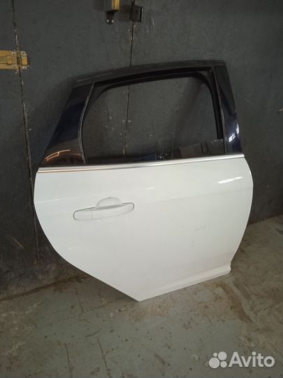 Дверь правая задняя Форд Фокус 3