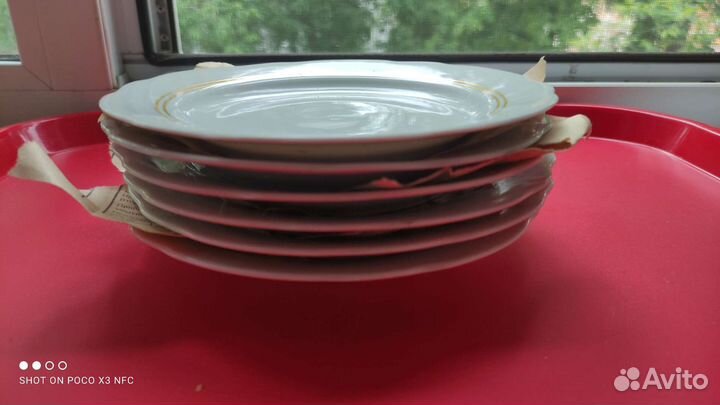 Белые тарелки Дулево