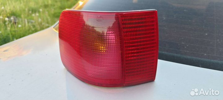 Задний левый фонарь audi 100/a6 Avant
