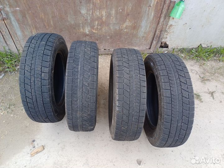 Bridgestone Blizzak VRX 82