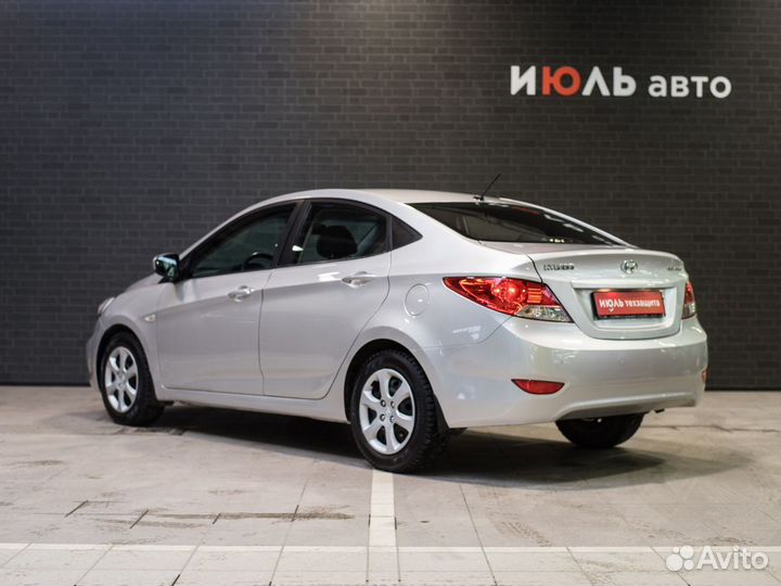 Hyundai Solaris 1.4 AT, 2012, 129 211 км