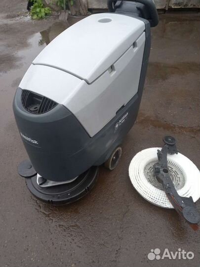 Поломоечная машина nilfisk sc500