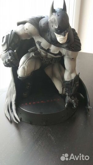 Фигурка Бэтмена из коллекционного издания игры