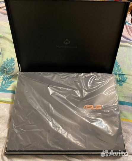 Ультрабук Asus ZenBook S UX393EA-HK022R