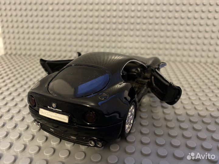 Alfa 8c Competizione 1/32 Burago