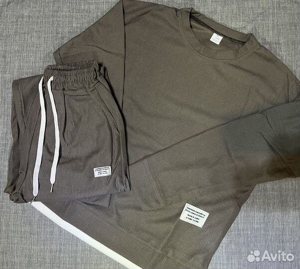 Спортивный костюм