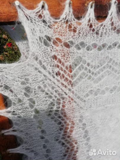 Платок пуховый листик новый