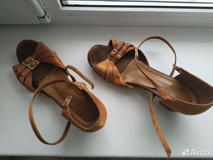 Туфли для бальных танцев