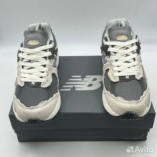 Кроссовки New Balance 2002R