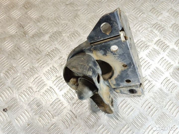 Кронштейн Vaz Niva