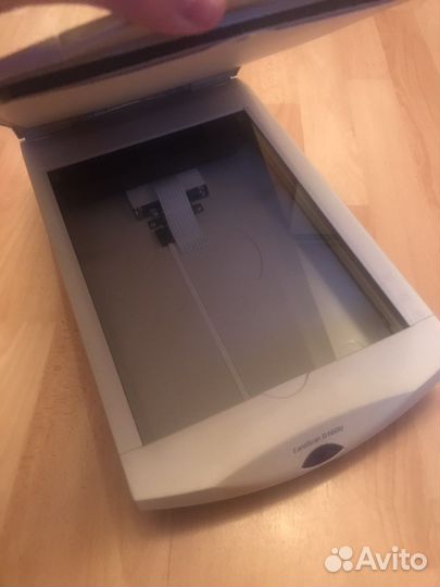 Сканер CanoScan D660U