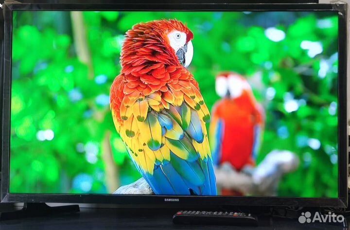 LED Smart телевизор Samsung 32 дюйма