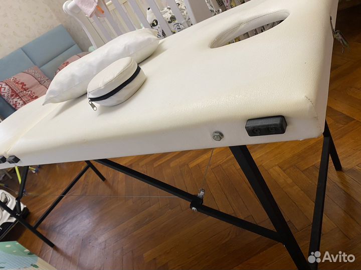 Массажный стол