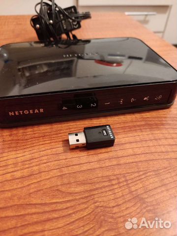 Роутер с Wi-Fi адаптером Netgear