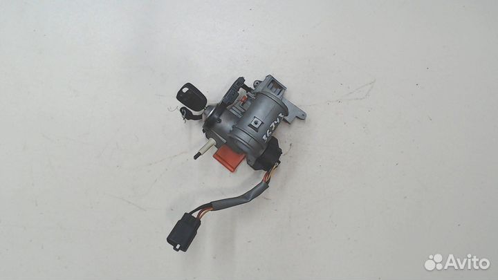 Замок зажигания Ford Fiesta, 1995