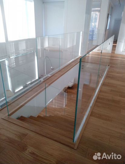 Лестничное ограждение из стекла