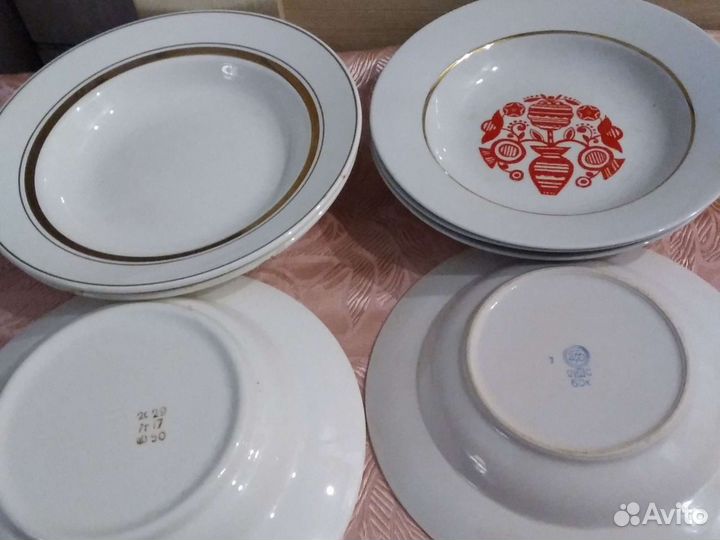 Тарелки и салатники